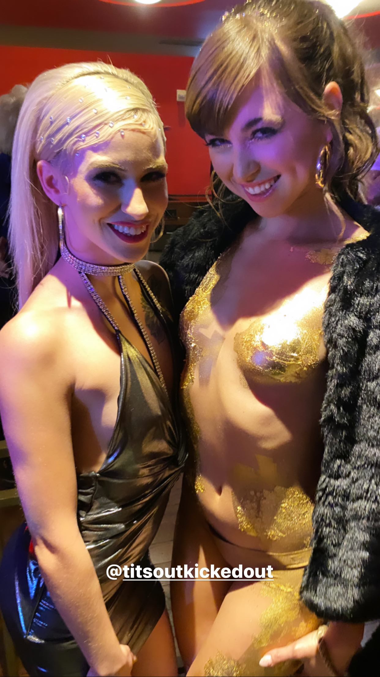 Vestido para la gala de premios AVN 2020